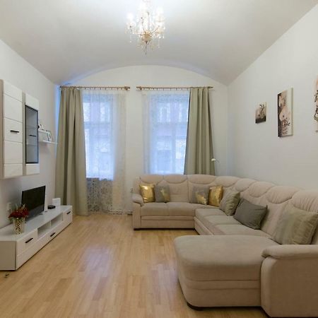 Spacious Apartment Near Wenceslas Square Prague Ngoại thất bức ảnh