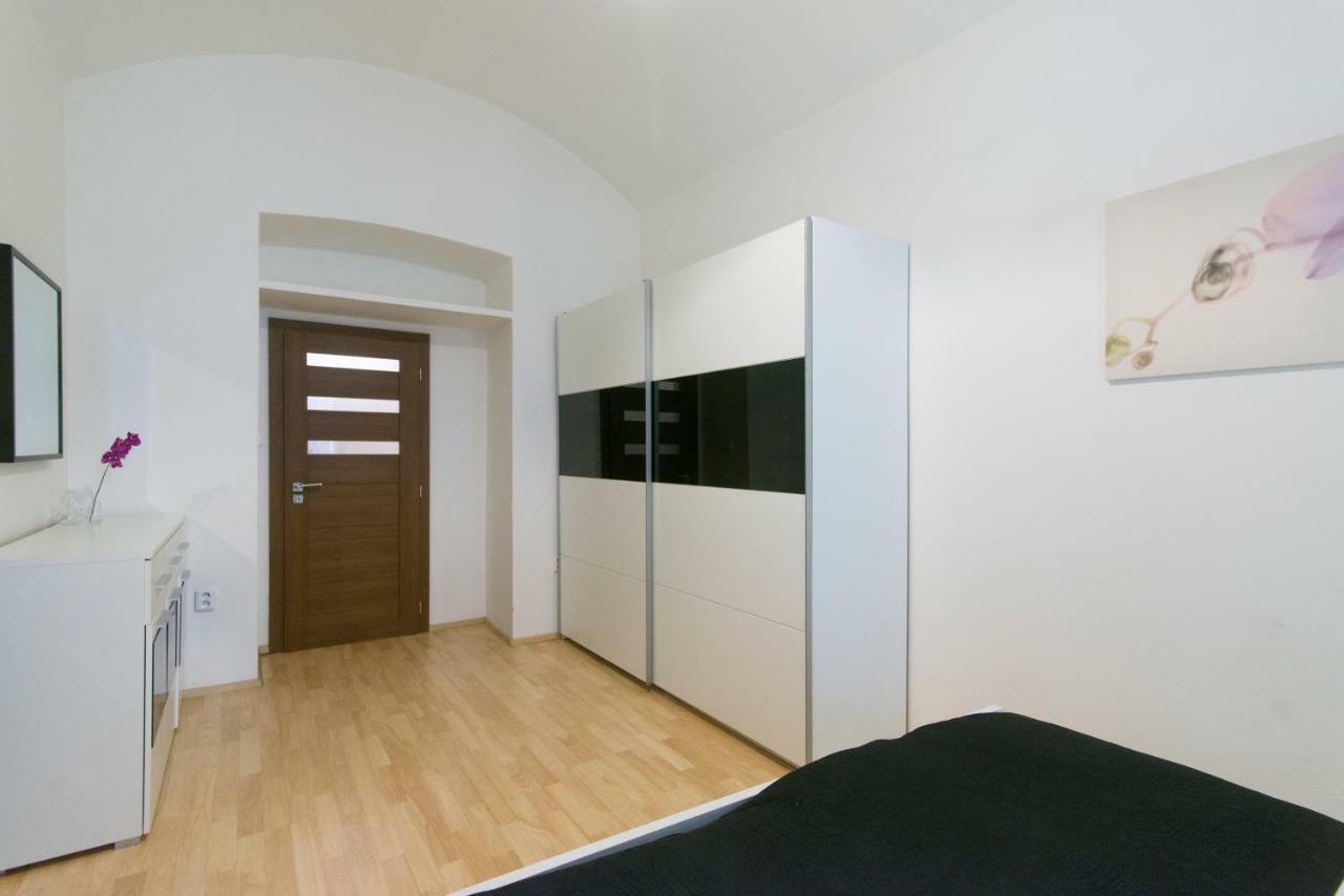 Spacious Apartment Near Wenceslas Square Prague Ngoại thất bức ảnh